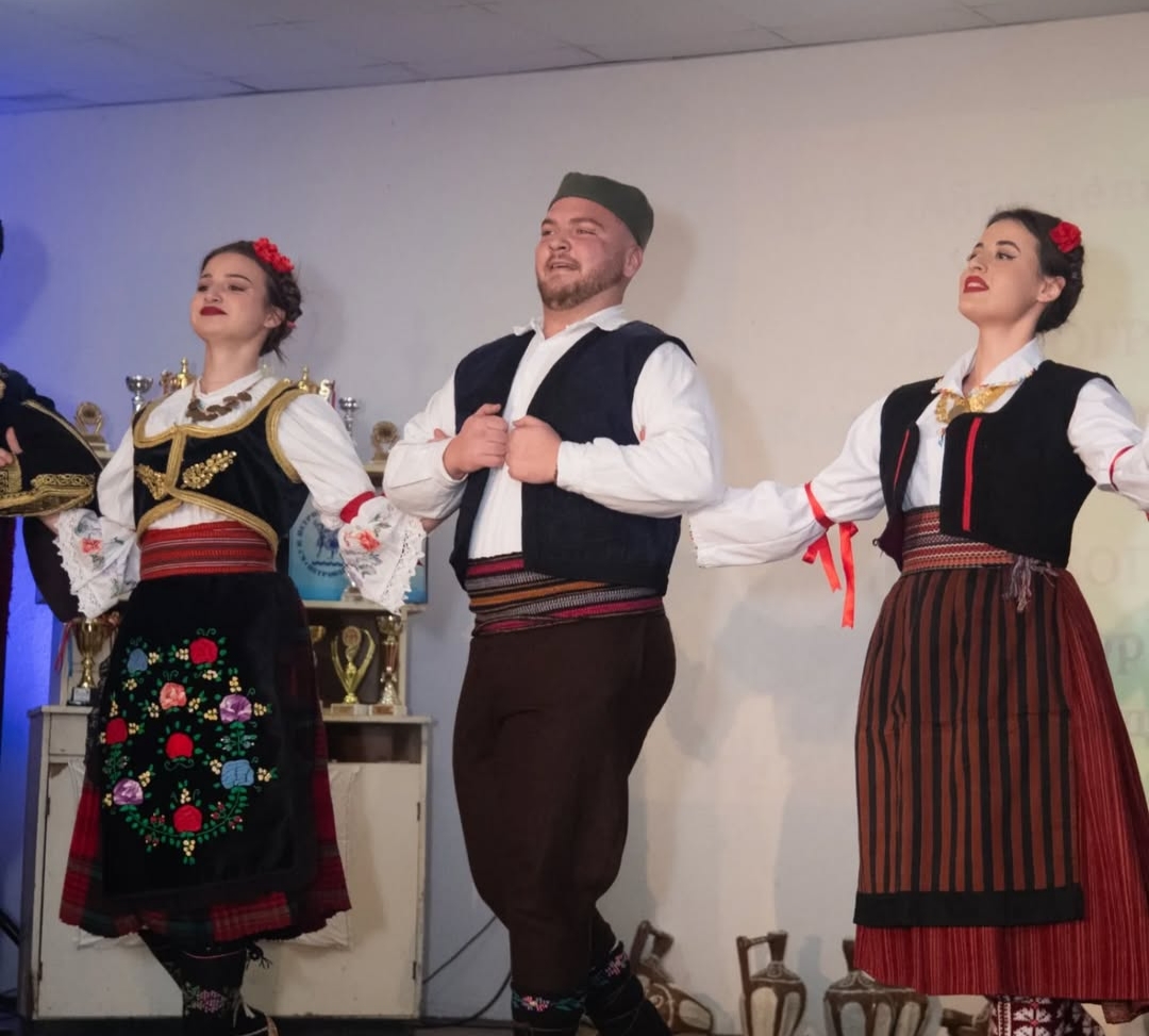 Фотографија 3 из галерије КУД Абрашевић Прилужје